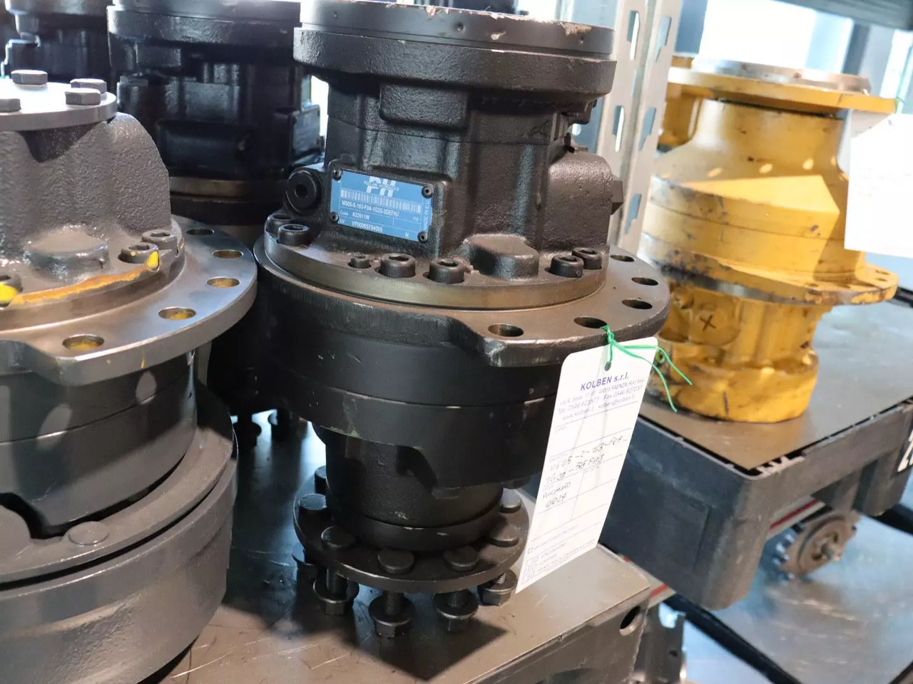 POCLAIN MS05-2-163-F04-1G20-3DEFHJ - Moteur hydraulique pour Engins de chantier: photos 1 POCLAIN MS05-2-163-F04-1G20-3DEFHJ - Moteur hydraulique pour Engins de chantier: photos 1