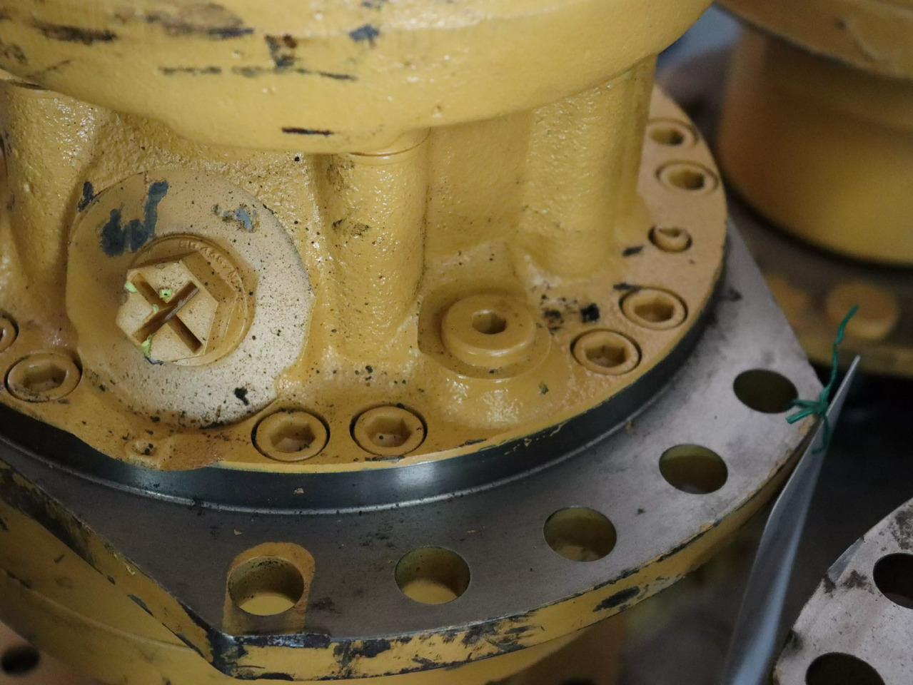 POCLAIN MSE08-2-125-F09-1B10-5EJPW - Moteur hydraulique pour Engins de chantier: photos 3 POCLAIN MSE08-2-125-F09-1B10-5EJPW - Moteur hydraulique pour Engins de chantier: photos 3