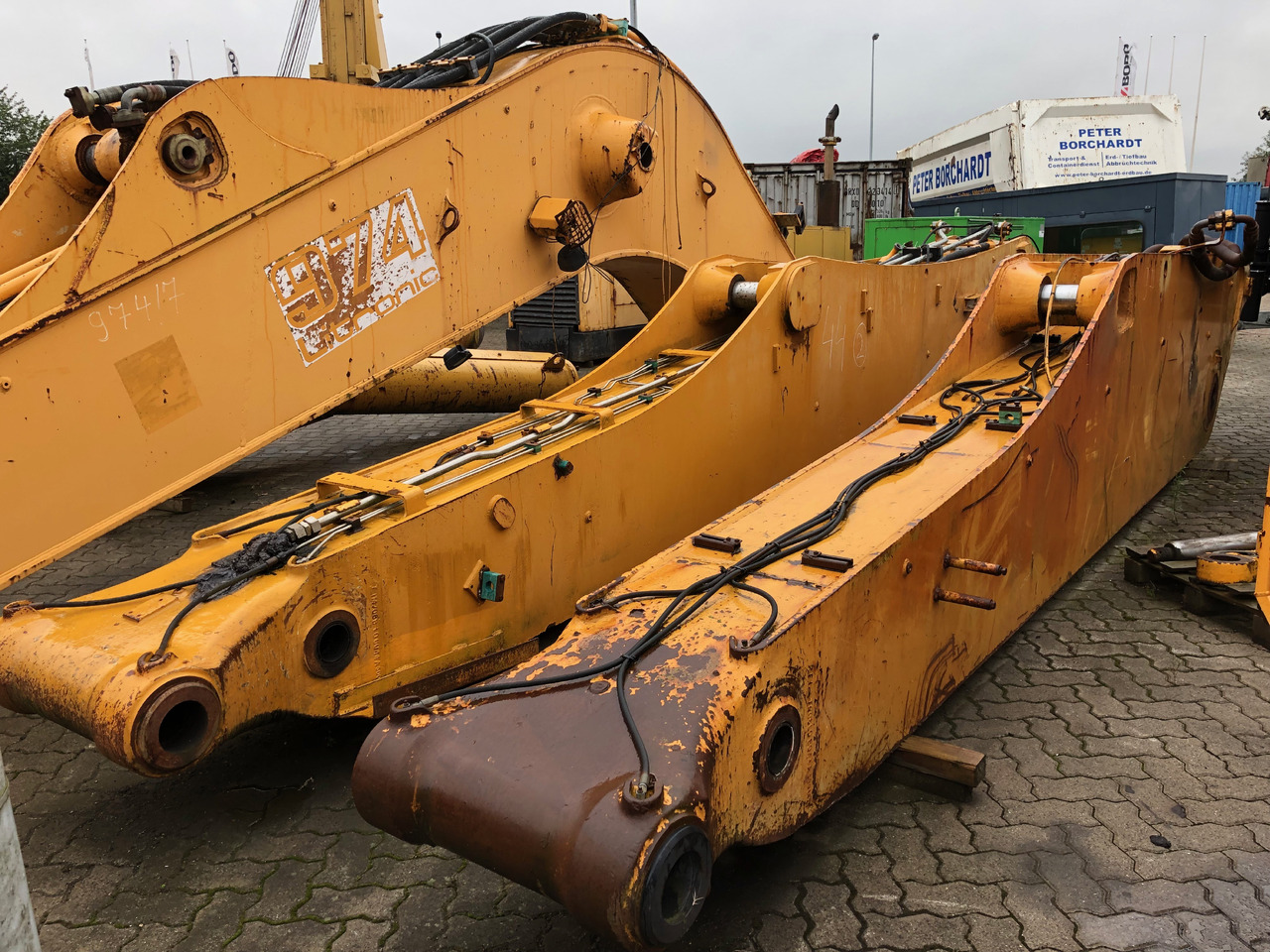 LIEBHERR Boom and sticks for 974 - Flèche pour Pelle: photos 2 LIEBHERR Boom and sticks for 974 - Flèche pour Pelle: photos 2