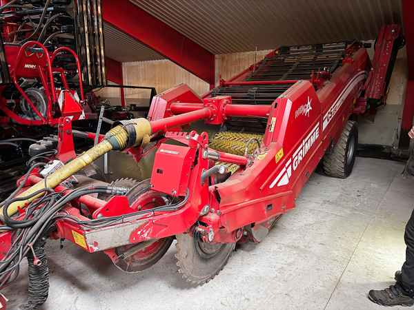 Grimme CS-150 RotaPower XL - Arracheuse de pommes de terre: photos 1 Grimme CS-150 RotaPower XL - Arracheuse de pommes de terre: photos 1