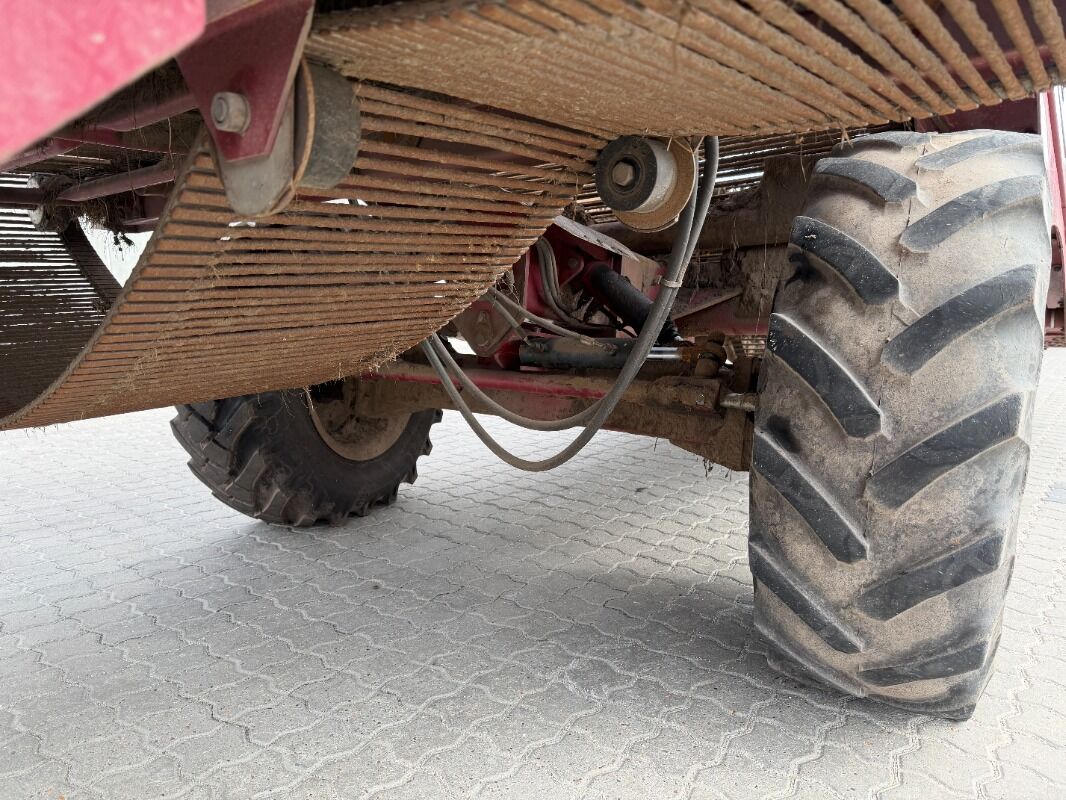 Scanstone ScanStone RGS4213/5SD - Arracheuse de pommes de terre: photos 4 Scanstone ScanStone RGS4213/5SD - Arracheuse de pommes de terre: photos 4
