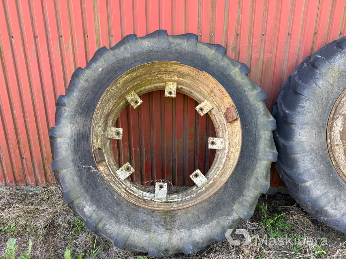 Allicane 18,4-38/15-38 2 st traktordäck dubbelmontage Alliance 18,4-38/15-38 - Pneu pour Tracteur agricole: photos 2 Allicane 18,4-38/15-38 2 st traktordäck dubbelmontage Alliance 18,4-38/15-38 - Pneu pour Tracteur agricole: photos 2