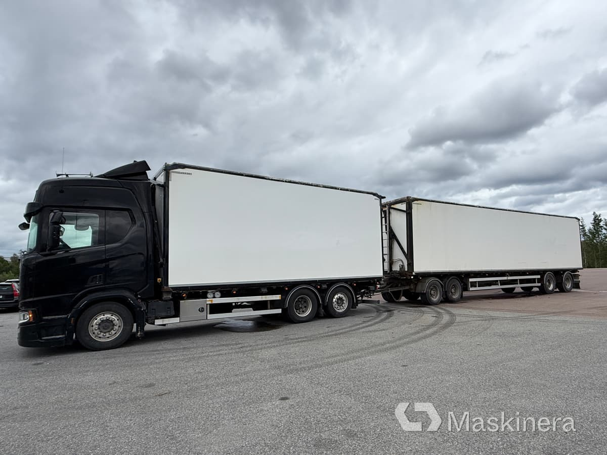 Flisekipage Scania R450 - Eksjövagnen FS 18-20 - Autre matériel: photos 1 Flisekipage Scania R450 - Eksjövagnen FS 18-20 - Autre matériel: photos 1