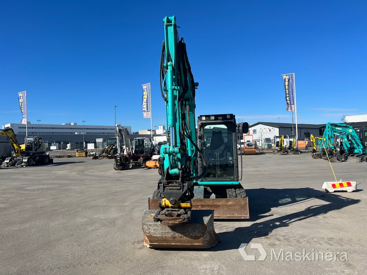 Grävmaskin Kobelco SK75SR-3E - Pelle sur chenille: photos 2 Grävmaskin Kobelco SK75SR-3E - Pelle sur chenille: photos 2