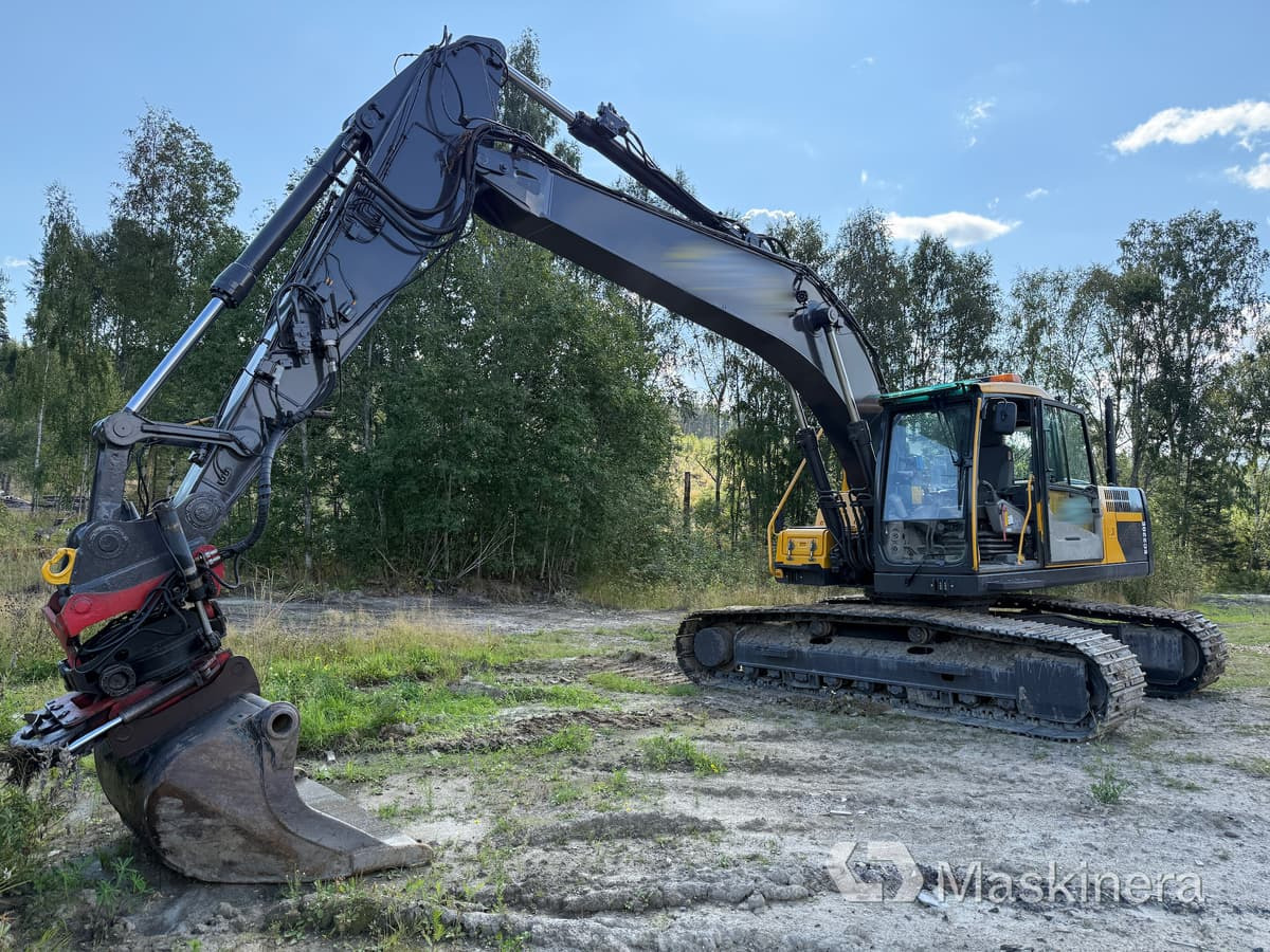 Grävmaskin Volvo EC210CL - Pelle sur chenille: photos 1 Grävmaskin Volvo EC210CL - Pelle sur chenille: photos 1