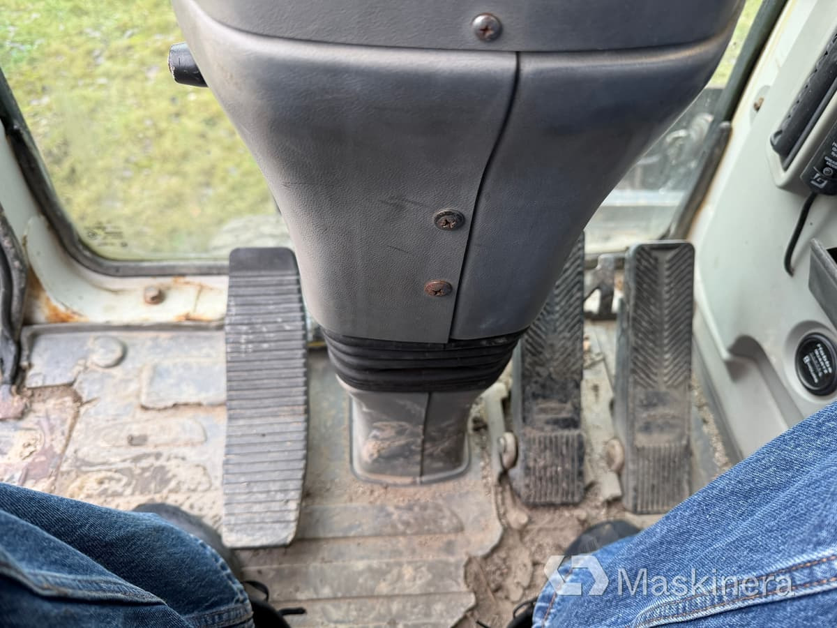 Pelle sur chenille Hjulgrävare Hyundai Robex 170W-7A: photos 47