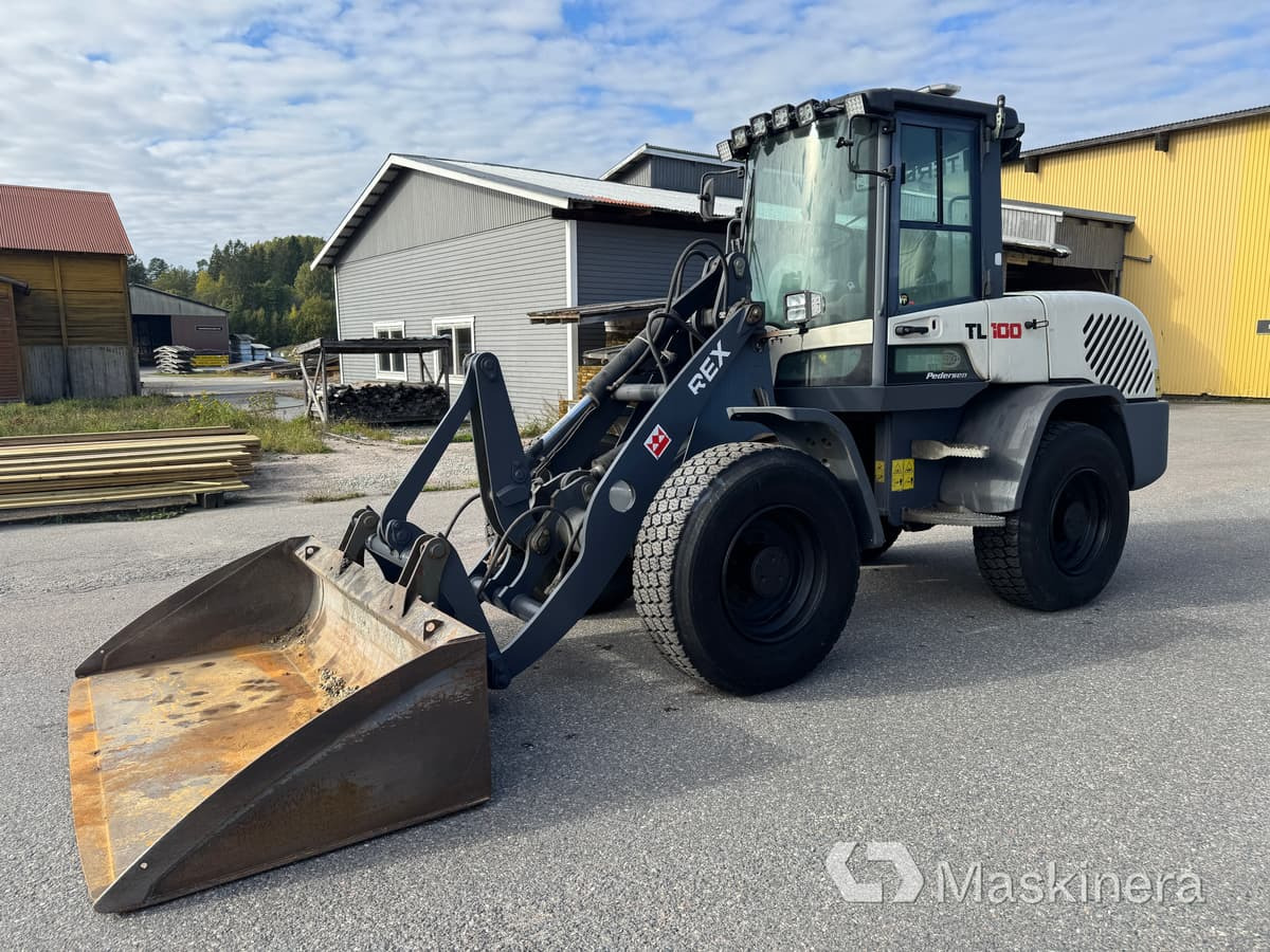 Hjullastare Terex TL100 med redskap - Chargeuse sur pneus: photos 1 Hjullastare Terex TL100 med redskap - Chargeuse sur pneus: photos 1
