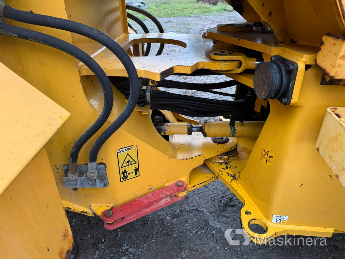 Chargeuse sur pneus Hjullastare Volvo L70D: photos 33 Chargeuse sur pneus Hjullastare Volvo L70D: photos 33