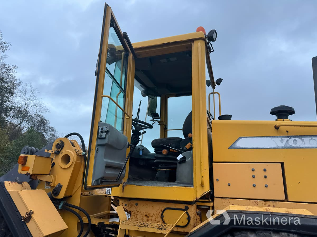 Chargeuse sur pneus Hjullastare Volvo L70D: photos 9 Chargeuse sur pneus Hjullastare Volvo L70D: photos 9