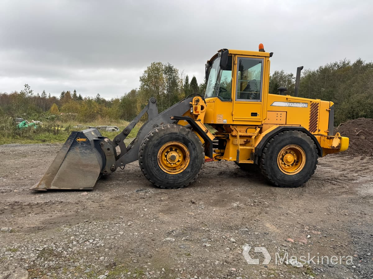 Chargeuse sur pneus Hjullastare Volvo L70D: photos 8 Chargeuse sur pneus Hjullastare Volvo L70D: photos 8