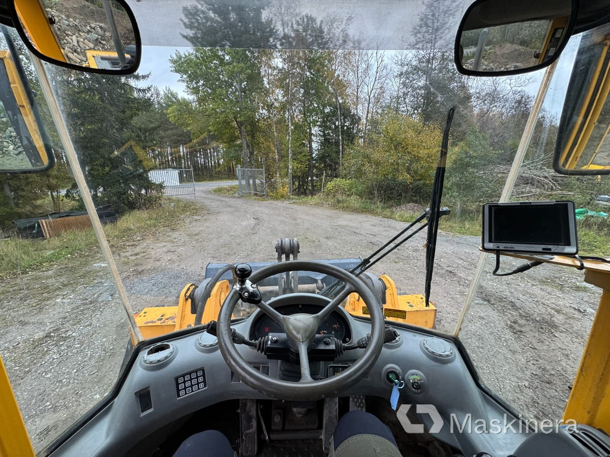 Chargeuse sur pneus Hjullastare Volvo L70D: photos 13 Chargeuse sur pneus Hjullastare Volvo L70D: photos 13