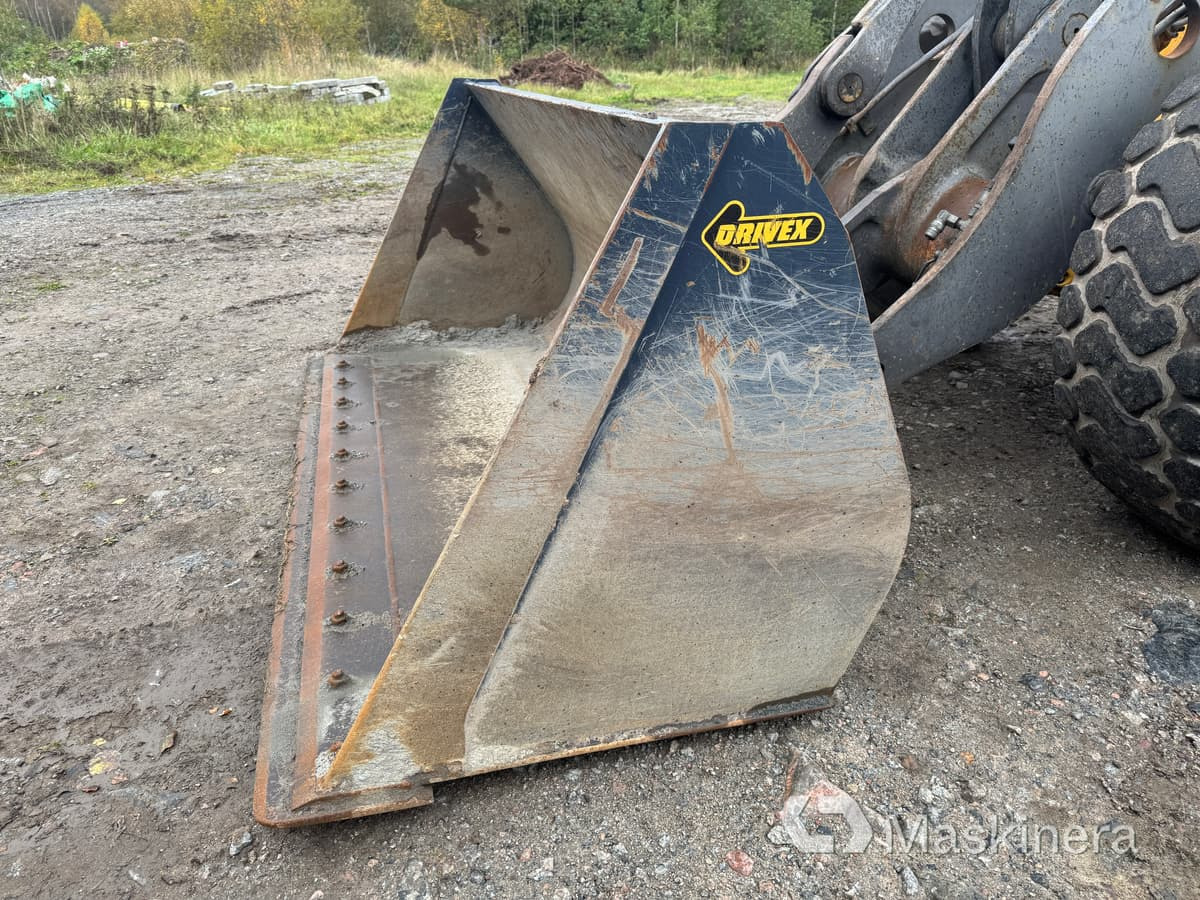 Chargeuse sur pneus Hjullastare Volvo L70D: photos 44 Chargeuse sur pneus Hjullastare Volvo L70D: photos 44