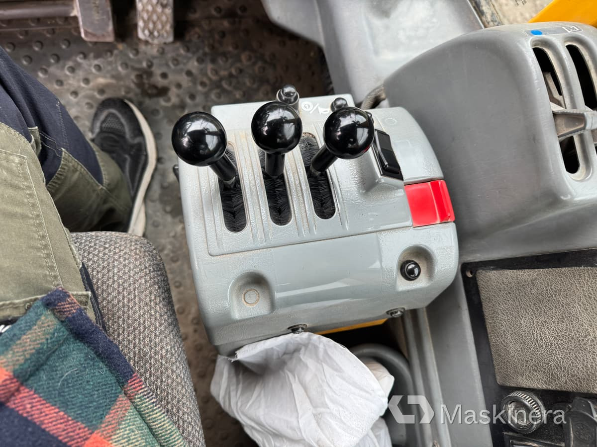 Chargeuse sur pneus Hjullastare Volvo L70D: photos 15 Chargeuse sur pneus Hjullastare Volvo L70D: photos 15