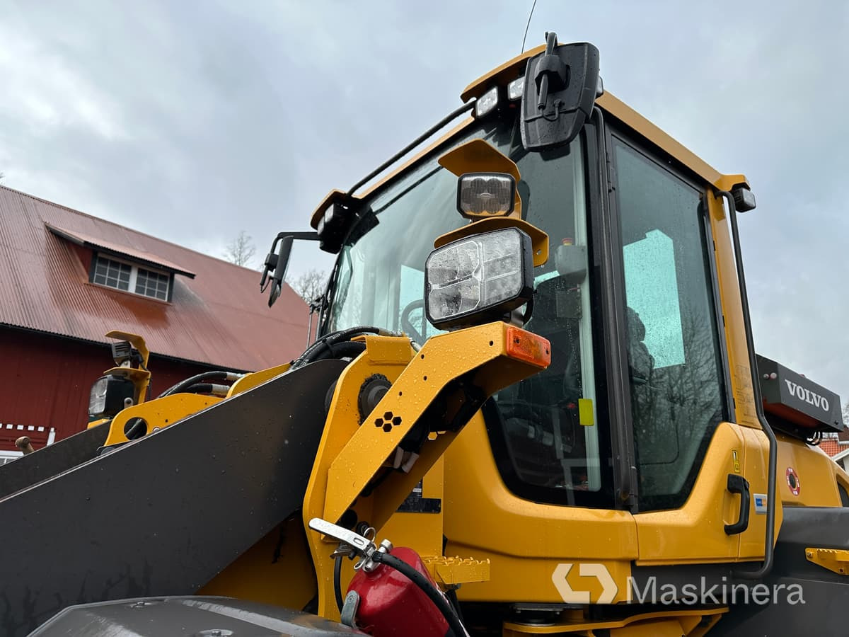 Chargeuse sur pneus Hjullastare Volvo L90H: photos 41