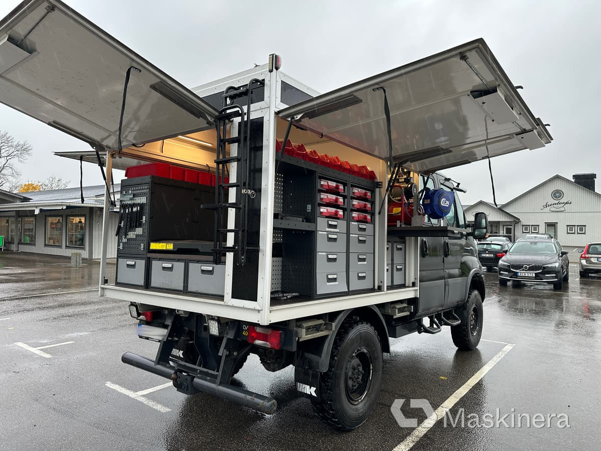 Iveco Daily 55-180 4x4 3.0 Arbetsbil Iveco Daily 4x4 3.0 - Fourgon utilitaire: photos 5 Iveco Daily 55-180 4x4 3.0 Arbetsbil Iveco Daily 4x4 3.0 - Fourgon utilitaire: photos 5