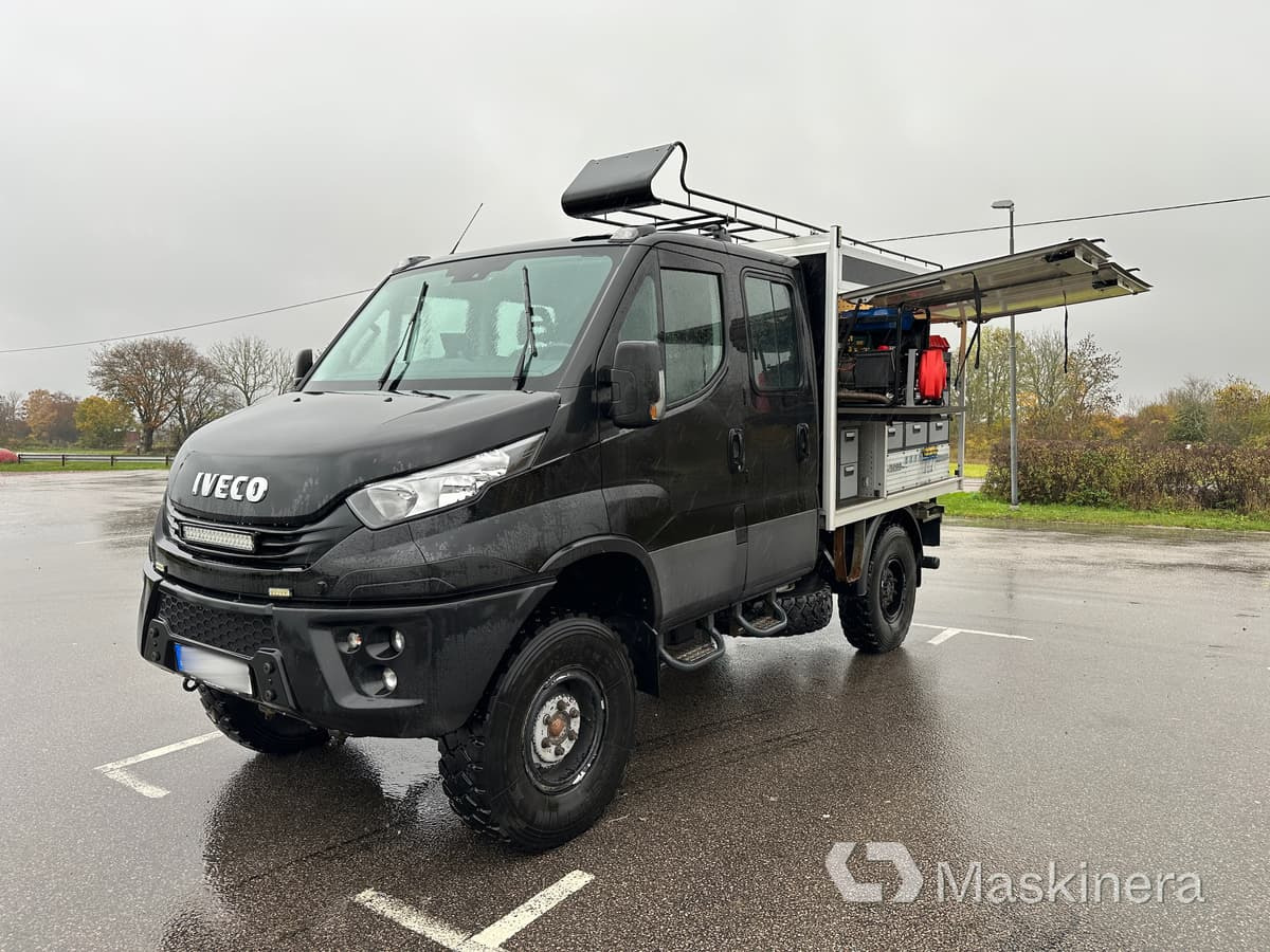 Iveco Daily 55-180 4x4 3.0 Arbetsbil Iveco Daily 4x4 3.0 - Fourgon utilitaire: photos 1 Iveco Daily 55-180 4x4 3.0 Arbetsbil Iveco Daily 4x4 3.0 - Fourgon utilitaire: photos 1