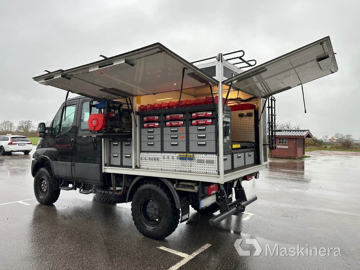 Iveco Daily 55-180 4x4 3.0 Arbetsbil Iveco Daily 4x4 3.0 - Fourgon utilitaire: photos 3 Iveco Daily 55-180 4x4 3.0 Arbetsbil Iveco Daily 4x4 3.0 - Fourgon utilitaire: photos 3