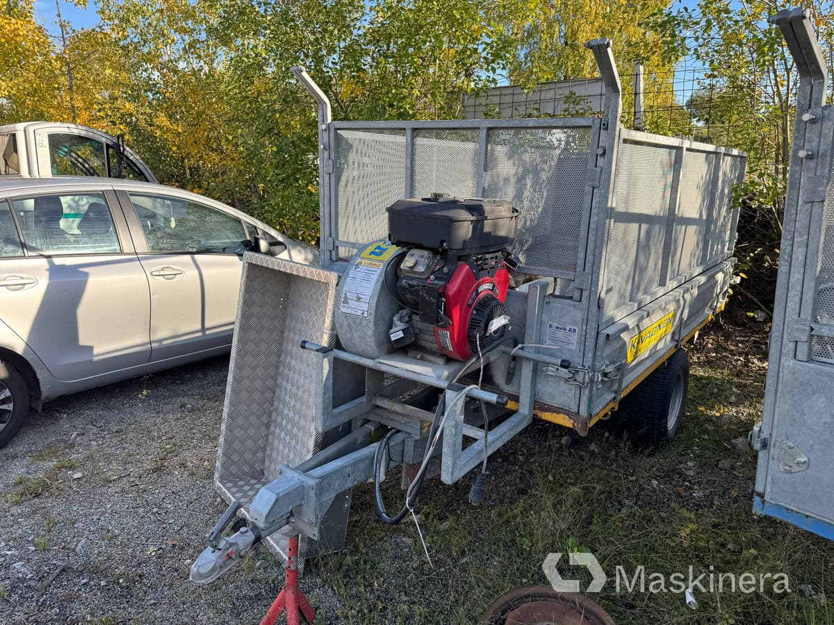 Lövvagn K-Vagnen med bensinmotor - Matériel de jardinage, Remorque: photos 1 Lövvagn K-Vagnen med bensinmotor - Matériel de jardinage, Remorque: photos 1