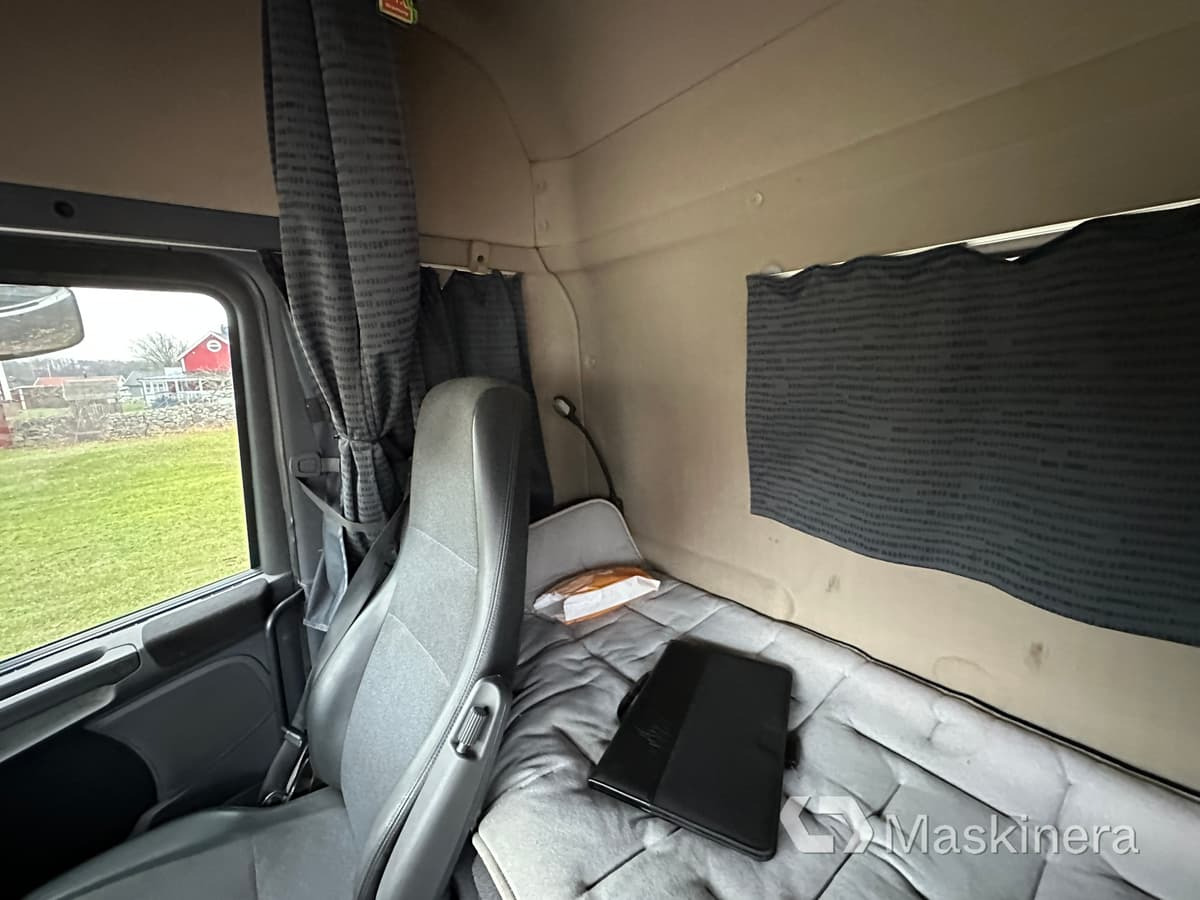 Camion ampliroll SCANIA R500LB6X4HHA Lastväxlare Scania R500 med FTG V10CX kran: photos 35 Camion ampliroll SCANIA R500LB6X4HHA Lastväxlare Scania R500 med FTG V10CX kran: photos 35