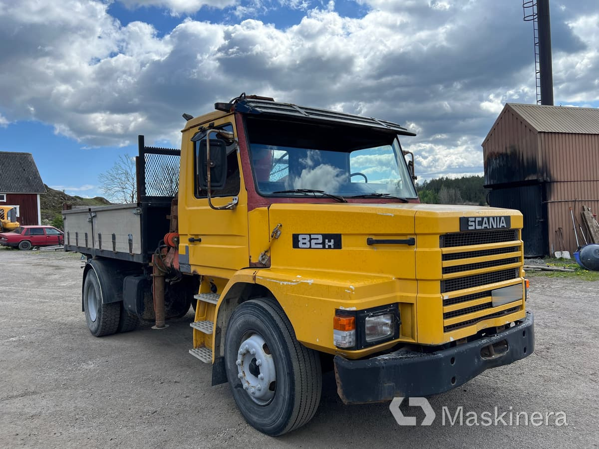 Scania T82HL4X2LS46KK Kran / tippbil Scania 82H - Camion benne, Camion grue: photos 3 Scania T82HL4X2LS46KK Kran / tippbil Scania 82H - Camion benne, Camion grue: photos 3