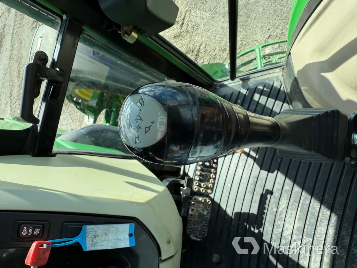 Tracteur agricole Traktor John Deere 5075M med snöutrustning: photos 34