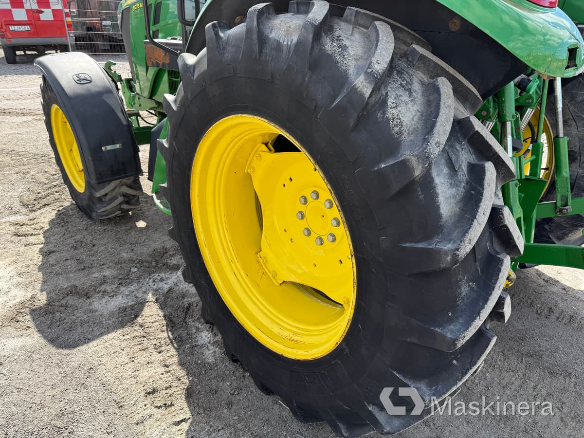 Tracteur agricole Traktor John Deere 5075M med snöutrustning: photos 12