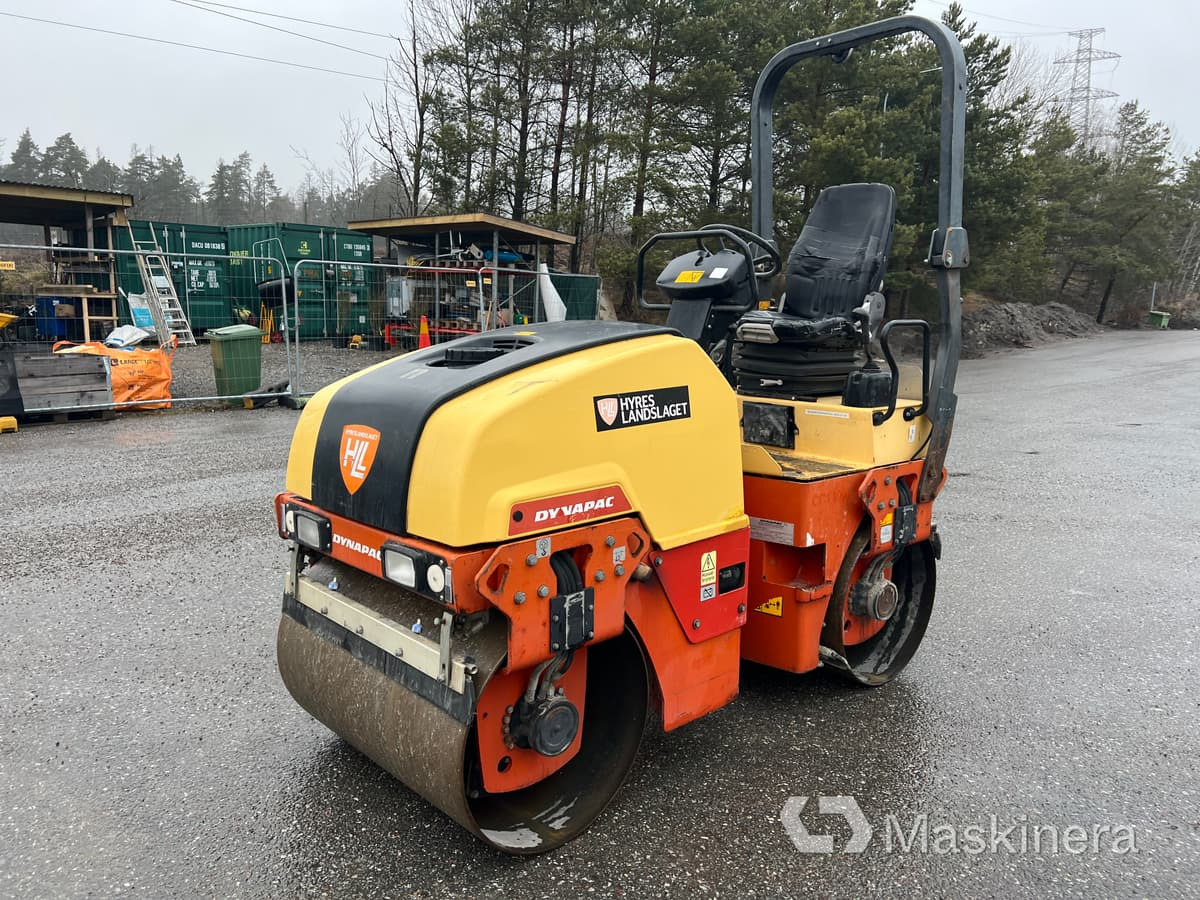Vält Dynapac CC1100 - Rouleau compresseur: photos 1 Vält Dynapac CC1100 - Rouleau compresseur: photos 1