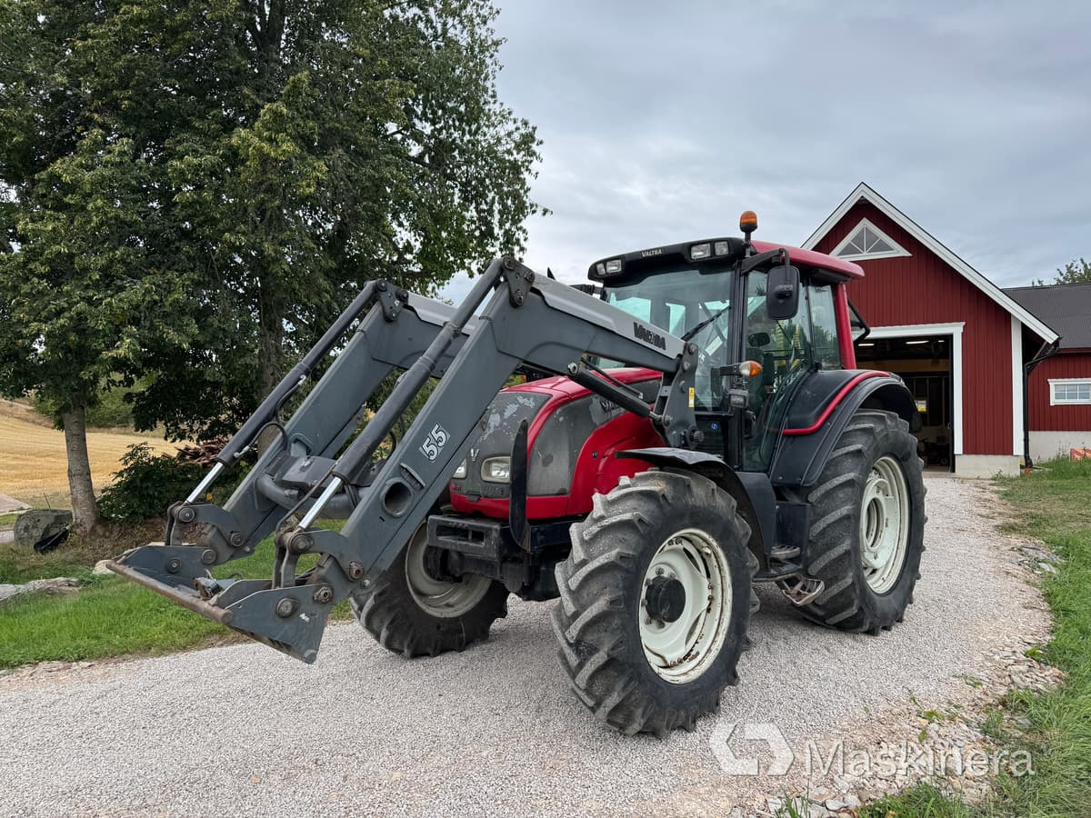 Valtra N121 & Farma CT 6,5-12 Traktor Valtra N121 Advance med frontlastare & Skogskärra Farma T12 - Tracteur agricole: photos 2 Valtra N121 & Farma CT 6,5-12 Traktor Valtra N121 Advance med frontlastare & Skogskärra Farma T12 - Tracteur agricole: photos 2