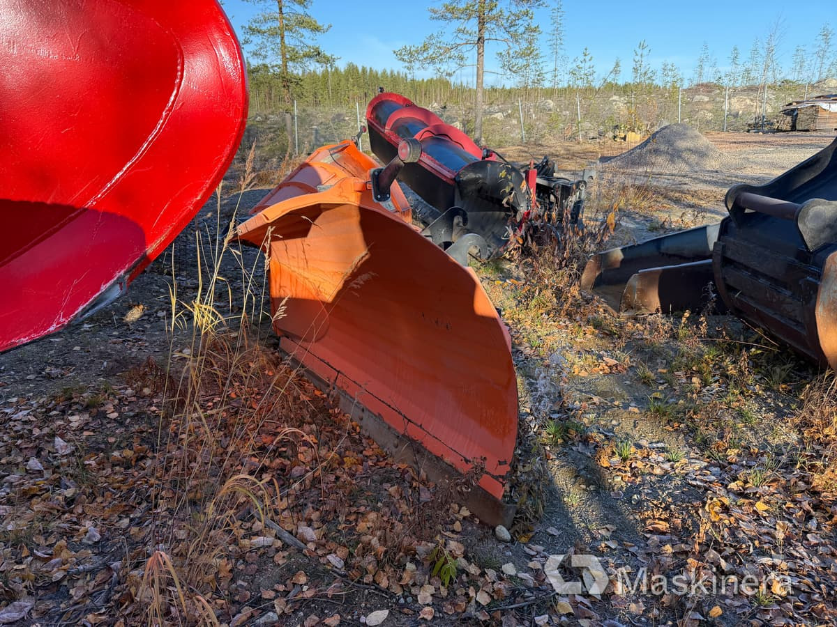 Vikplog PRONAR PWV4000HD - Lame à neige: photos 4 Vikplog PRONAR PWV4000HD - Lame à neige: photos 4