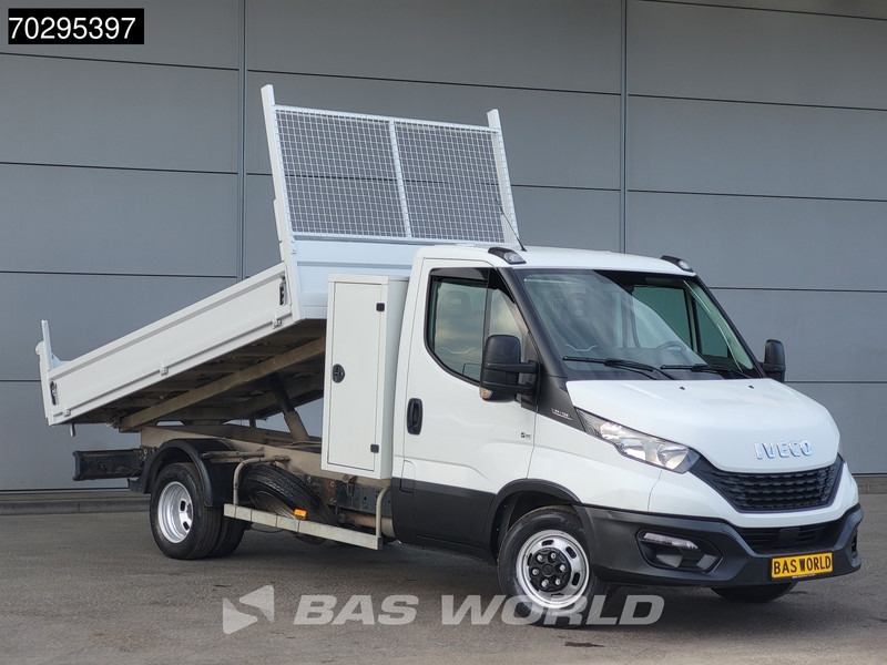 Iveco Daily 35C14 Kipper met Kist 3500kg trekhaak Airco Cruise Benne Tipper Kieper 2m3 Airco Trekhaak Cruise control - Utilitaire benne: photos 3 Iveco Daily 35C14 Kipper met Kist 3500kg trekhaak Airco Cruise Benne Tipper Kieper 2m3 Airco Trekhaak Cruise control - Utilitaire benne: photos 3