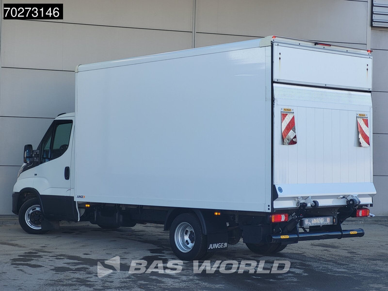 Iveco Daily 35C16 Automaat Laadklep Bakwagen Airco Camera Dubbellucht Meubelbak Koffer 19m3 Airco - Fourgon grand volume: photos 2 Iveco Daily 35C16 Automaat Laadklep Bakwagen Airco Camera Dubbellucht Meubelbak Koffer 19m3 Airco - Fourgon grand volume: photos 2
