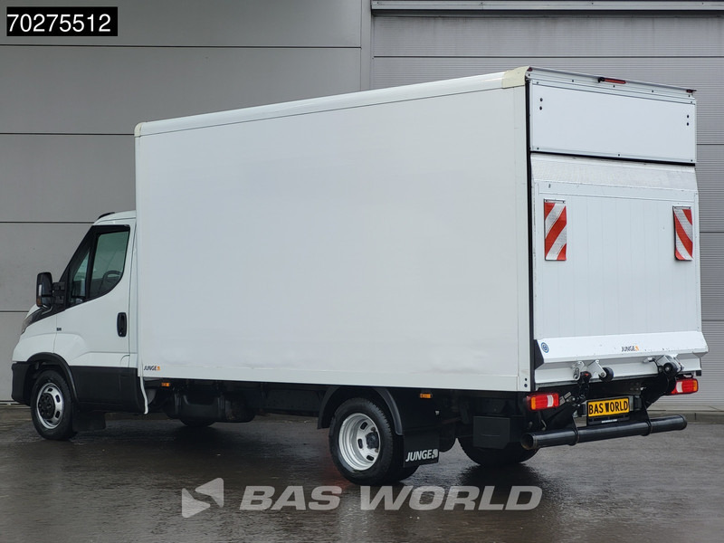Iveco Daily 35C16 Bakwagen Laadklep Dubbellucht Airco Cruise Meubelbak Koffer 19m3 Airco - Fourgon grand volume: photos 2 Iveco Daily 35C16 Bakwagen Laadklep Dubbellucht Airco Cruise Meubelbak Koffer 19m3 Airco - Fourgon grand volume: photos 2