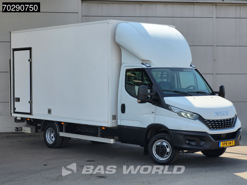 Iveco Daily 35C18 3.0L Laadklep Automaat Zijdeur Bakwagen Dubbellucht LED Cruise Airco Euro6 Meubelbak Koffer 22m3 Airco Cruise control - Fourgon grand volume: photos 5 Iveco Daily 35C18 3.0L Laadklep Automaat Zijdeur Bakwagen Dubbellucht LED Cruise Airco Euro6 Meubelbak Koffer 22m3 Airco Cruise control - Fourgon grand volume: photos 5