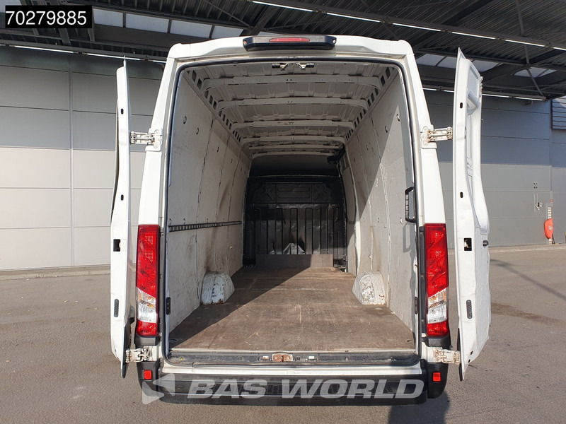 Iveco Daily 35S13 L3H2 3500KG Trekgewicht Airco Euro5 L4H2 16m3 Airco - Fourgon utilitaire: photos 2 Iveco Daily 35S13 L3H2 3500KG Trekgewicht Airco Euro5 L4H2 16m3 Airco - Fourgon utilitaire: photos 2