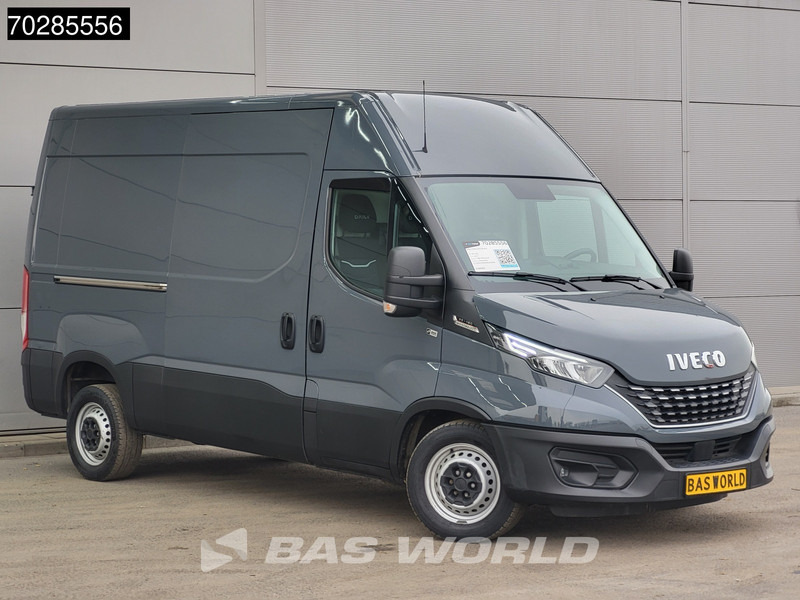 Iveco Daily 35S18 3.0L Automaat 180PK L2H2 3500kg Trekhaak LED Navi Airco Cruise Camera Euro6 L2 11m3 Airco Trekhaak Cruise control - Fourgon utilitaire: photos 5 Iveco Daily 35S18 3.0L Automaat 180PK L2H2 3500kg Trekhaak LED Navi Airco Cruise Camera Euro6 L2 11m3 Airco Trekhaak Cruise control - Fourgon utilitaire: photos 5