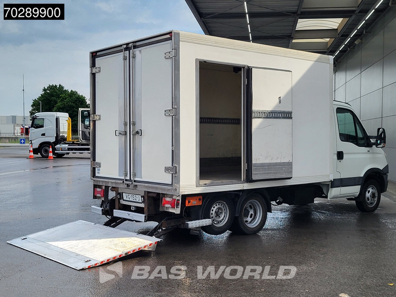 Iveco Daily 40C15 BE-Combi 75Plus Koelwagen Laadklep Carrier Xarios 350 Zijdeur Achterdeuren Airco Cruise Camera Koel Koeler Kühl Kühler Küh - Utilitaire frigorifique: photos 3 Iveco Daily 40C15 BE-Combi 75Plus Koelwagen Laadklep Carrier Xarios 350 Zijdeur Achterdeuren Airco Cruise Camera Koel Koeler Kühl Kühler Küh - Utilitaire frigorifique: photos 3