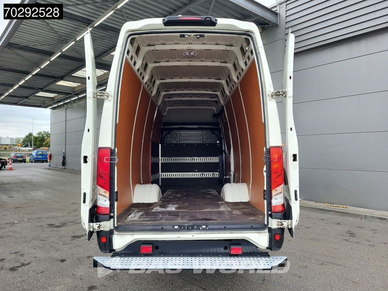 Iveco Daily 70C18 3.0L Automaat Euro6 L4H3 Camera Airco Cruise L4 18m3 Airco Cruise control - Fourgon utilitaire: photos 3 Iveco Daily 70C18 3.0L Automaat Euro6 L4H3 Camera Airco Cruise L4 18m3 Airco Cruise control - Fourgon utilitaire: photos 3