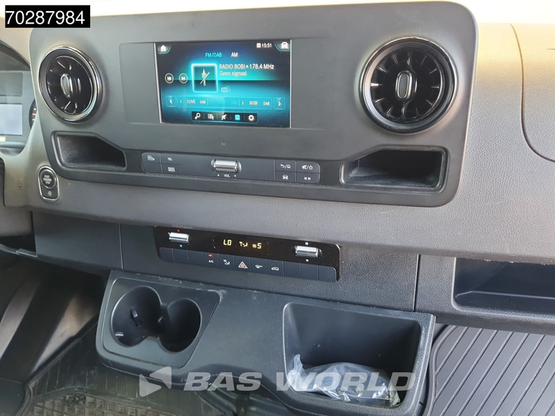 Crédit-bail de Mercedes-Benz Sprinter 315 CDI Automaat L2H2 Airco Camera MBUX CarPlay Parkeersensoren Euro6 L2 12m3 Airco Mercedes-Benz Sprinter 315 CDI Automaat L2H2 Airco Camera MBUX CarPlay Parkeersensoren Euro6 L2 12m3 Airco: photos 13