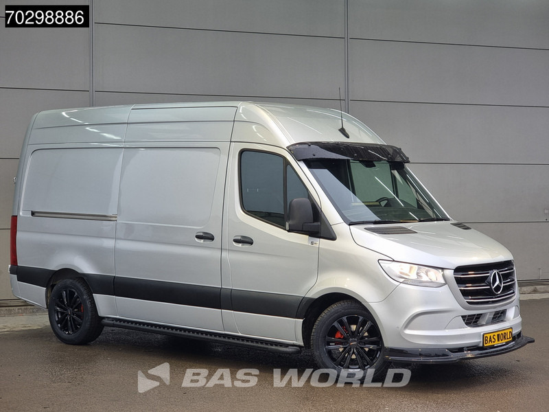 Mercedes-Benz Sprinter 315 CDI COMING SOON! Automaat L2H2 BW Special Edition 18'' Zonneklep Sidesteps Camera PDC MBUX CarPlay 150PK Euro6 L2 11m3 Airco - Fourgonnette: photos 3 Mercedes-Benz Sprinter 315 CDI COMING SOON! Automaat L2H2 BW Special Edition 18'' Zonneklep Sidesteps Camera PDC MBUX CarPlay 150PK Euro6 L2 11m3 Airco - Fourgonnette: photos 3