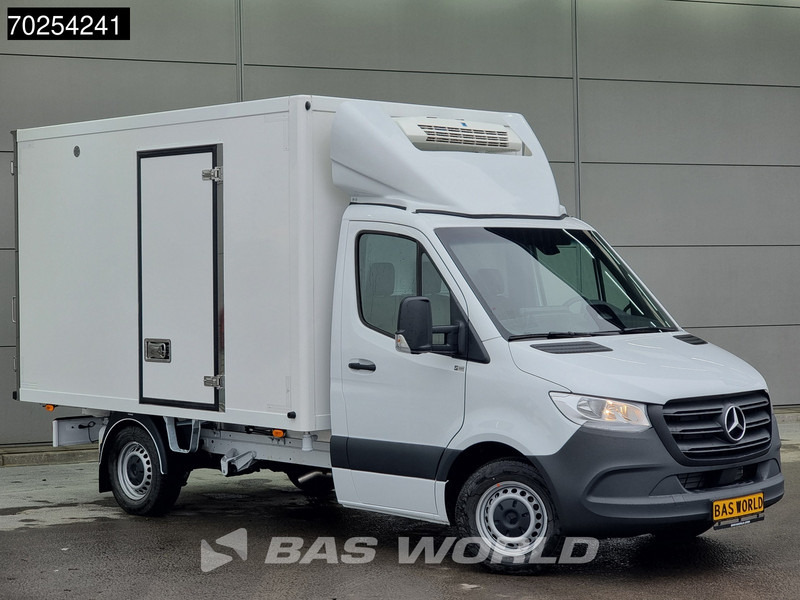 Mercedes-Benz Sprinter 315 CDI Koelwagen Thermo King V-300max 230V stekker Bakwagen Koel Kühlwagen 13m3 Airco Cruise control - Utilitaire frigorifique: photos 5 Mercedes-Benz Sprinter 315 CDI Koelwagen Thermo King V-300max 230V stekker Bakwagen Koel Kühlwagen 13m3 Airco Cruise control - Utilitaire frigorifique: photos 5