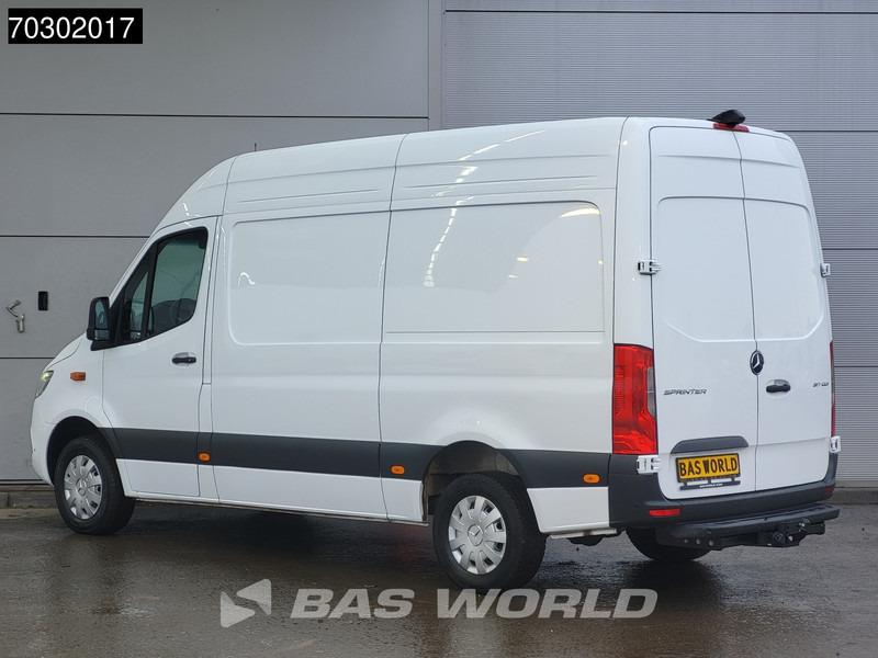Mercedes-Benz Sprinter 317 CDI Automaat L2H2 Trekhaak 170PK LED Xenon ACC Navi Airco Cruise Camera Parkeersensoren 10inch MBUX CarPlay Euro6 L2 Airco T - Fourgon utilitaire: photos 2 Mercedes-Benz Sprinter 317 CDI Automaat L2H2 Trekhaak 170PK LED Xenon ACC Navi Airco Cruise Camera Parkeersensoren 10inch MBUX CarPlay Euro6 L2 Airco T - Fourgon utilitaire: photos 2