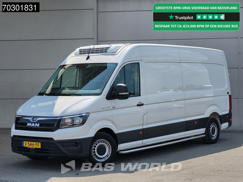 Volkswagen Crafter 140pk Bi Temp Koelwagen Vriezer Themo King V-300 MAX Airco Euro6 Koel Koeler Vries Kühler Kühl Kühlwagen Frigo 12m3 Airco Cruise - Utilitaire frigorifique: photos 1 Volkswagen Crafter 140pk Bi Temp Koelwagen Vriezer Themo King V-300 MAX Airco Euro6 Koel Koeler Vries Kühler Kühl Kühlwagen Frigo 12m3 Airco Cruise - Utilitaire frigorifique: photos 1