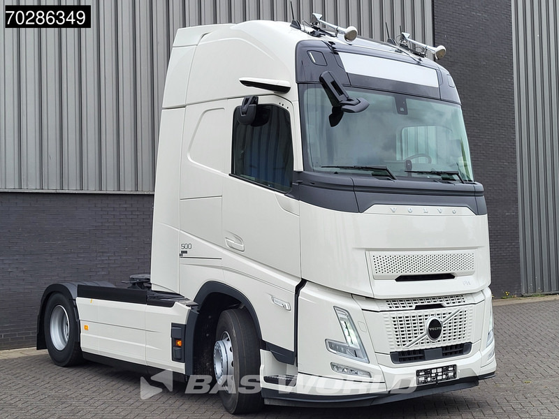 Volvo FH 500 4X2 NEW! Aero XL TC Retarder I-Parkcool 2x Tanks ACC - Tracteur routier: photos 3 Volvo FH 500 4X2 NEW! Aero XL TC Retarder I-Parkcool 2x Tanks ACC - Tracteur routier: photos 3