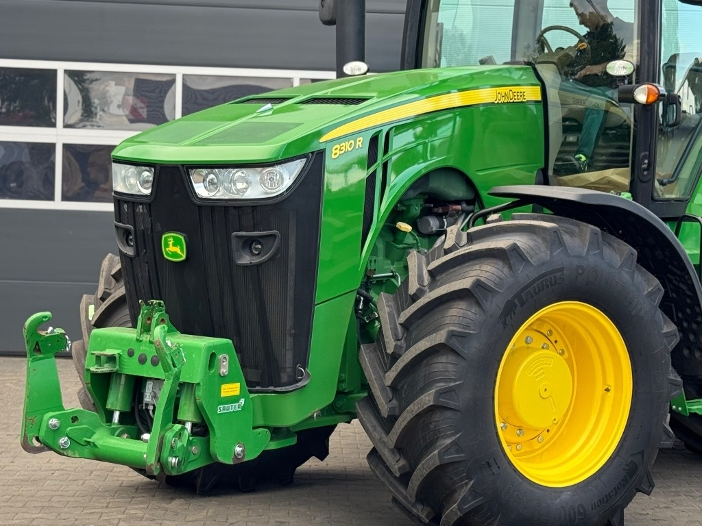 John Deere 8310 R - Tracteur agricole: photos 3 John Deere 8310 R - Tracteur agricole: photos 3
