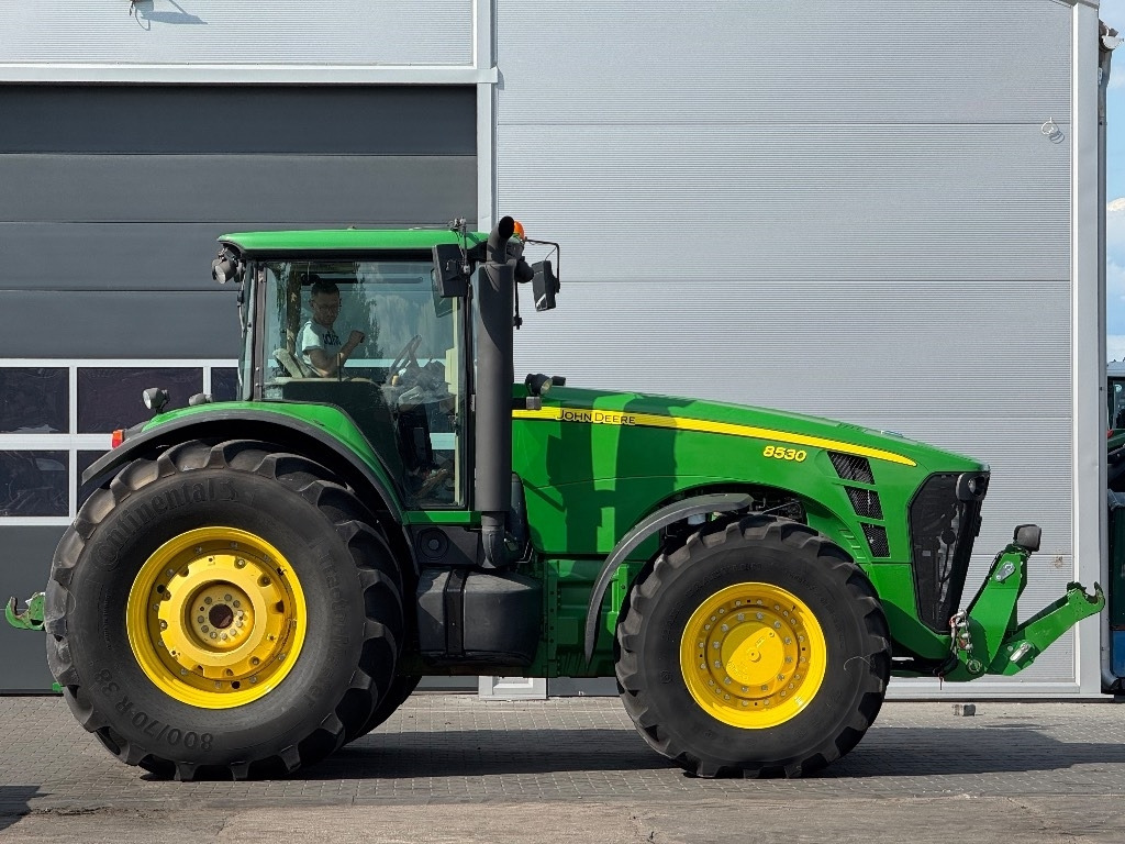 John Deere 8530 AutoPower - Tracteur agricole: photos 4 John Deere 8530 AutoPower - Tracteur agricole: photos 4