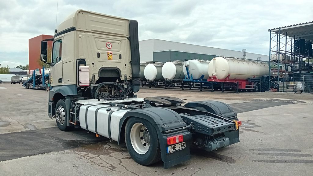 Mercedes-Benz ADR Actros 1843 - Tracteur routier: photos 4 Mercedes-Benz ADR Actros 1843 - Tracteur routier: photos 4