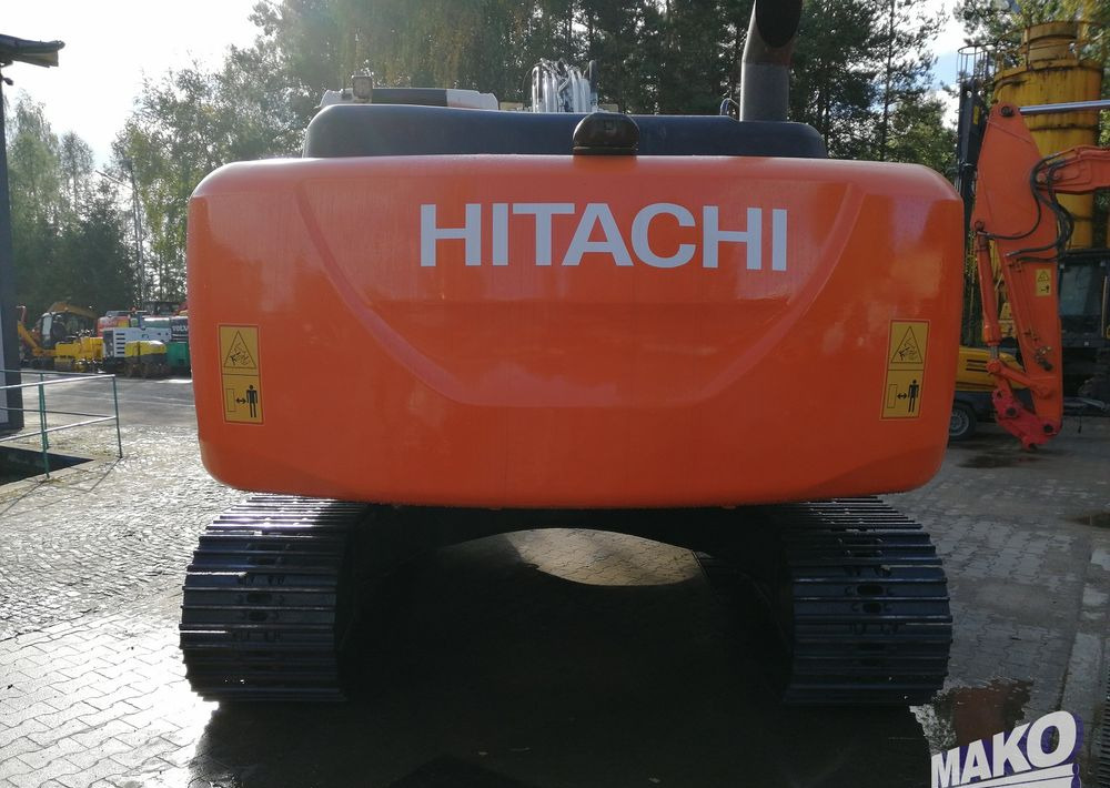 Hitachi ZX210 LC-5B - Pelle sur chenille: photos 4 Hitachi ZX210 LC-5B - Pelle sur chenille: photos 4