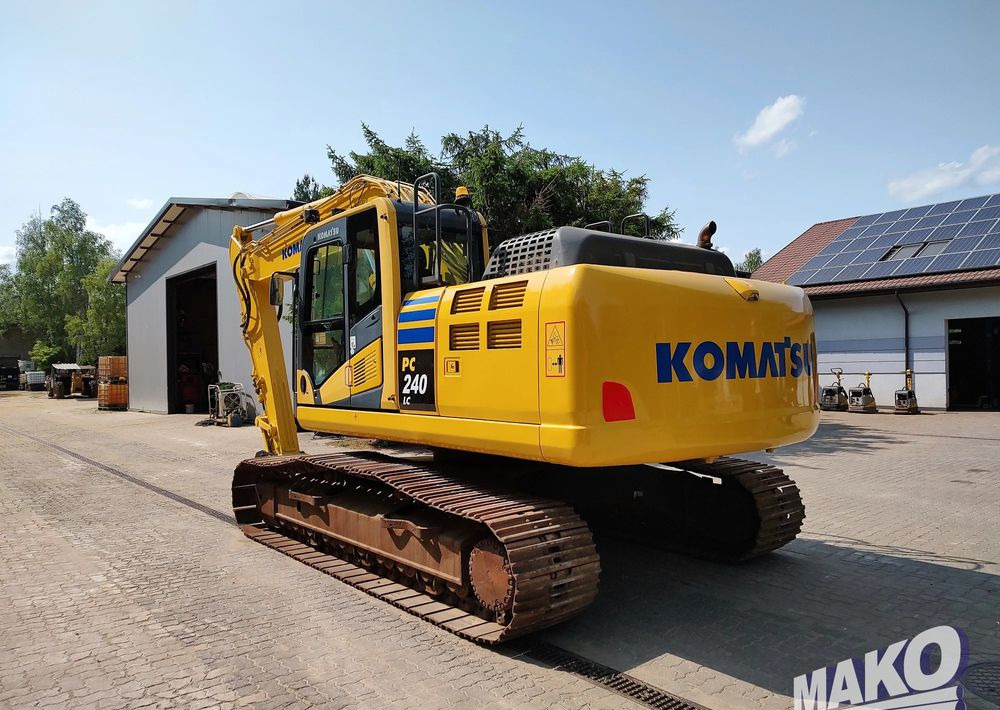 Komatsu PC240LC-10 - Pelle sur chenille: photos 4 Komatsu PC240LC-10 - Pelle sur chenille: photos 4