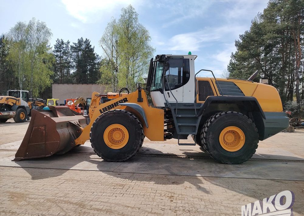 Liebherr L576 - Chargeuse sur pneus: photos 3 Liebherr L576 - Chargeuse sur pneus: photos 3