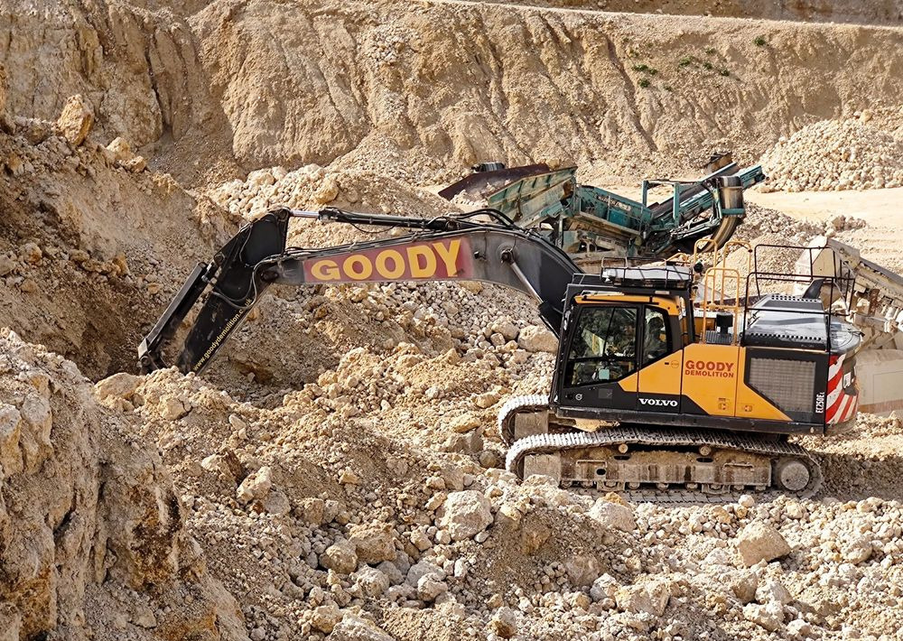 Volvo EC 250 EL - Pelle sur chenille: photos 2 Volvo EC 250 EL - Pelle sur chenille: photos 2